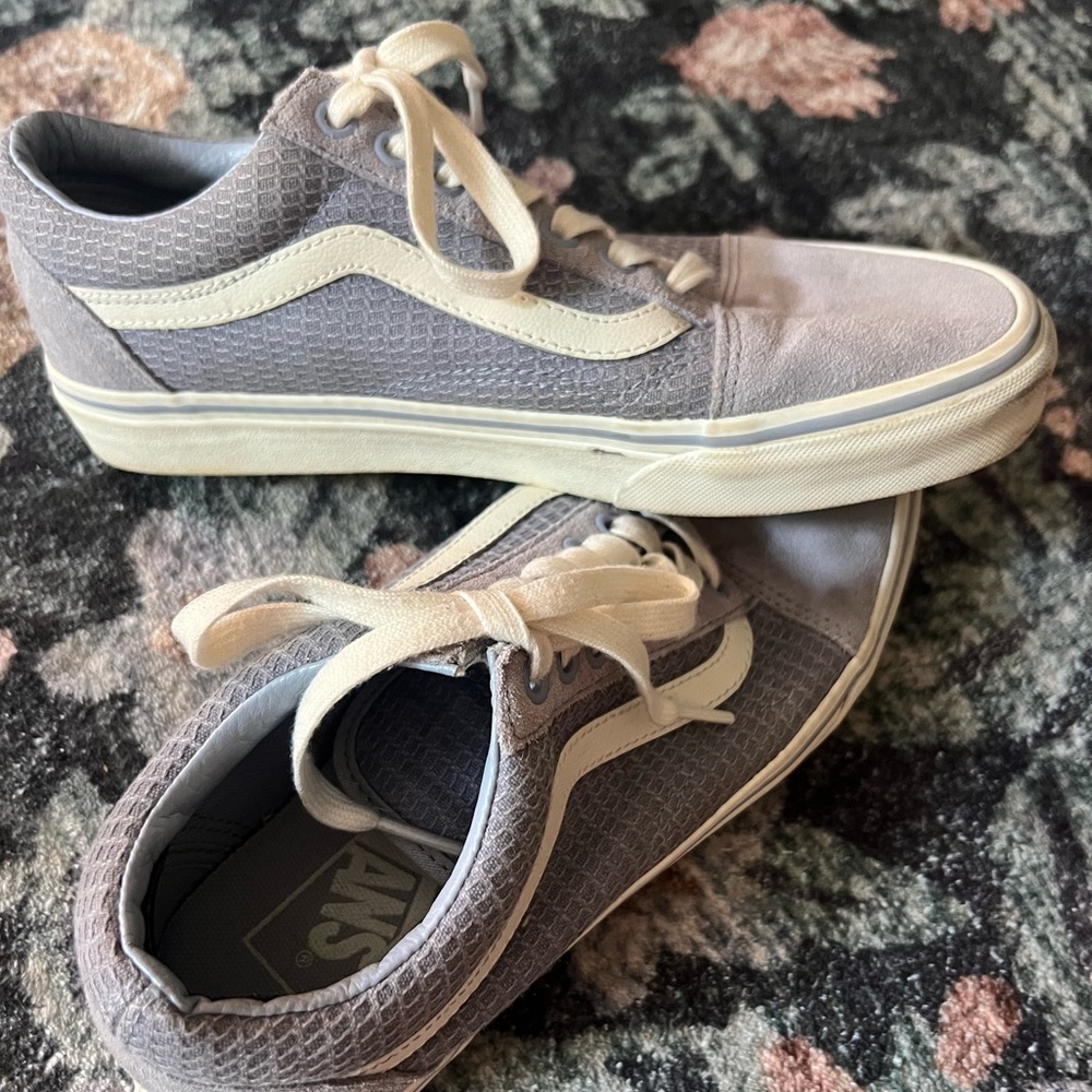 FREE PEOPLE VANS
